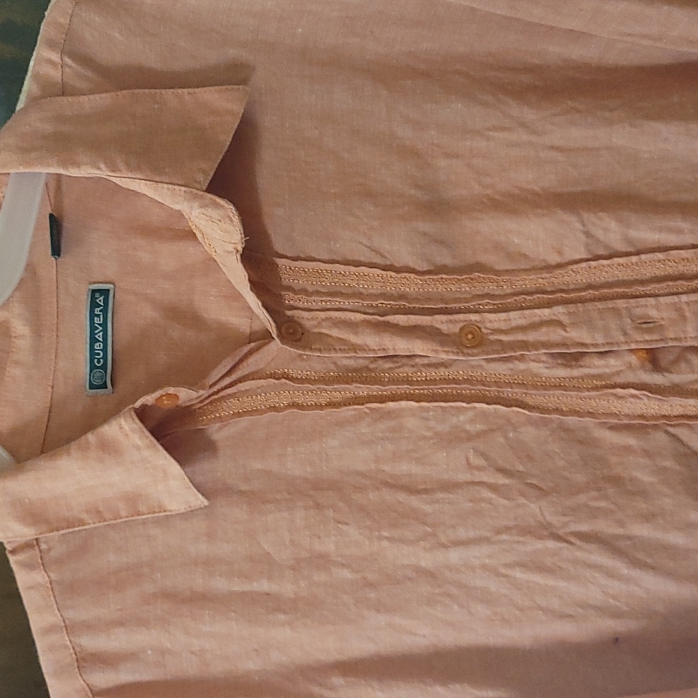 Cubavera xl, coarl colored button down shirt.
